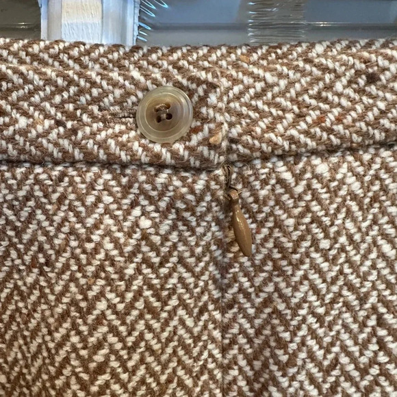 Talbots 100% Wool Italian Fabric Tan Cream Chevron A Line Skirt Size 12 Petite - Picture 3 of 11